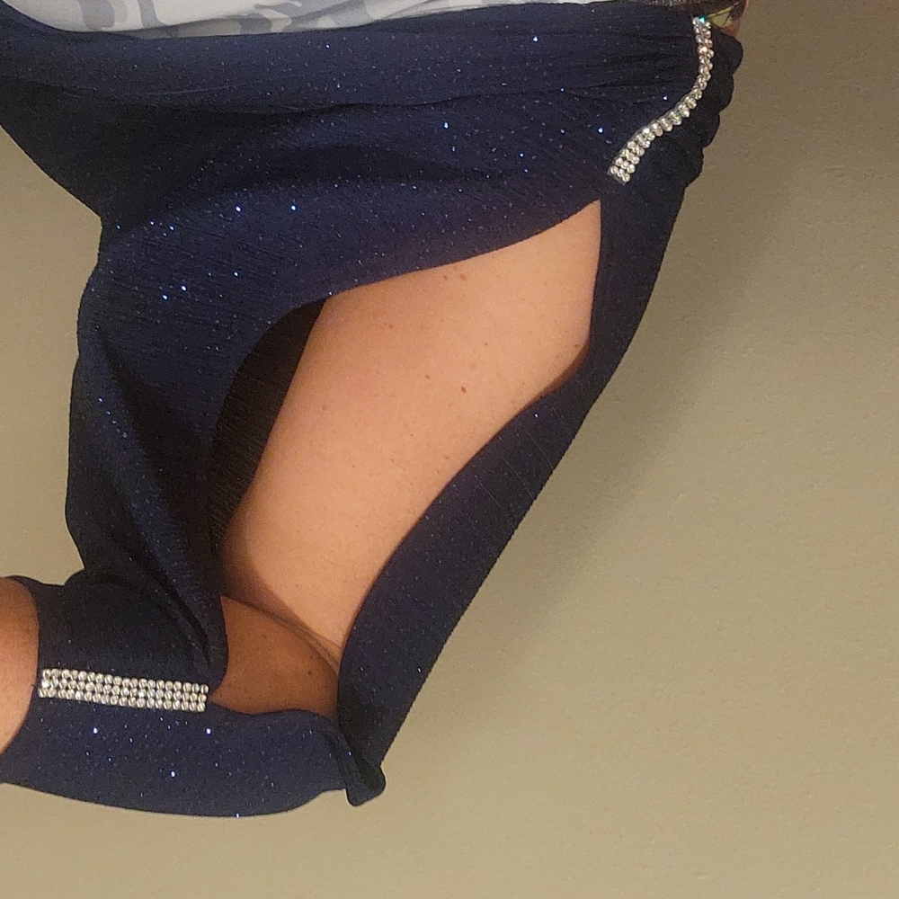 ✨️Beautiful Blue Sparkling Dress! - Picture 12 of 13